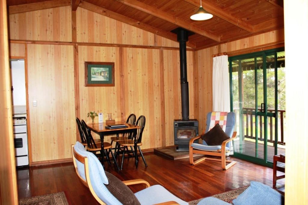 Hawke Brook Chalets Pemberton Bilik gambar